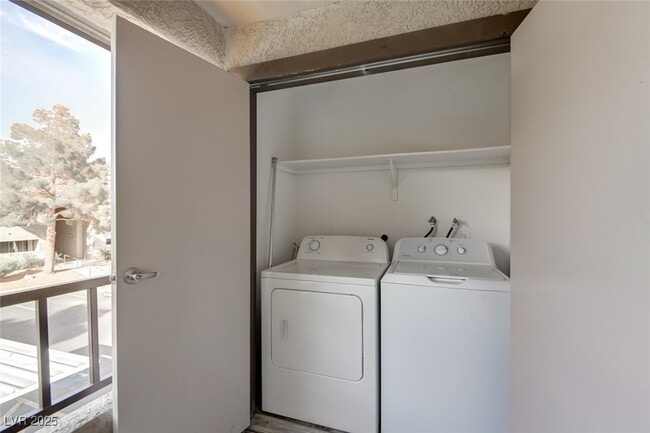 Photo - 2606 S Durango Dr Unit 214