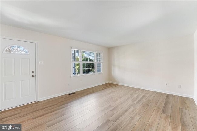 Building Photo - 317 N Olive St Rental