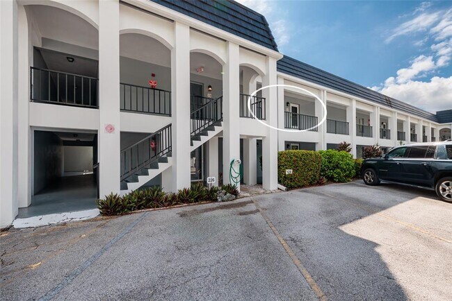 Photo - 8651 10th St N Unidad 226