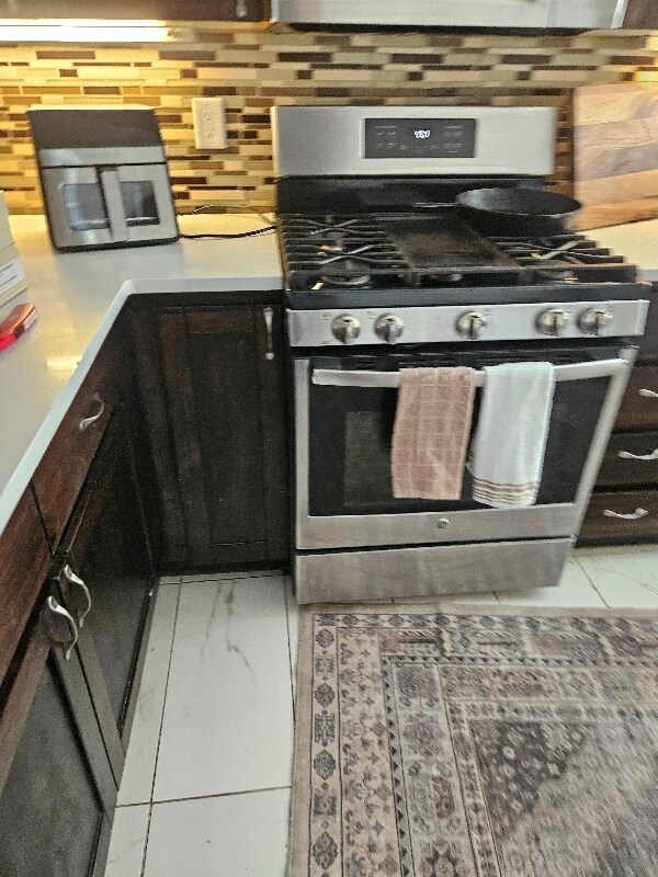 Photo - 7637 28th St W