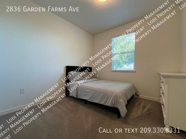 2836 Garden Farms Ave
