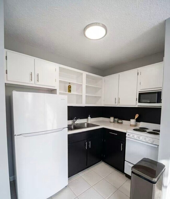 Photo - 1122 N Clark St Unit 1607