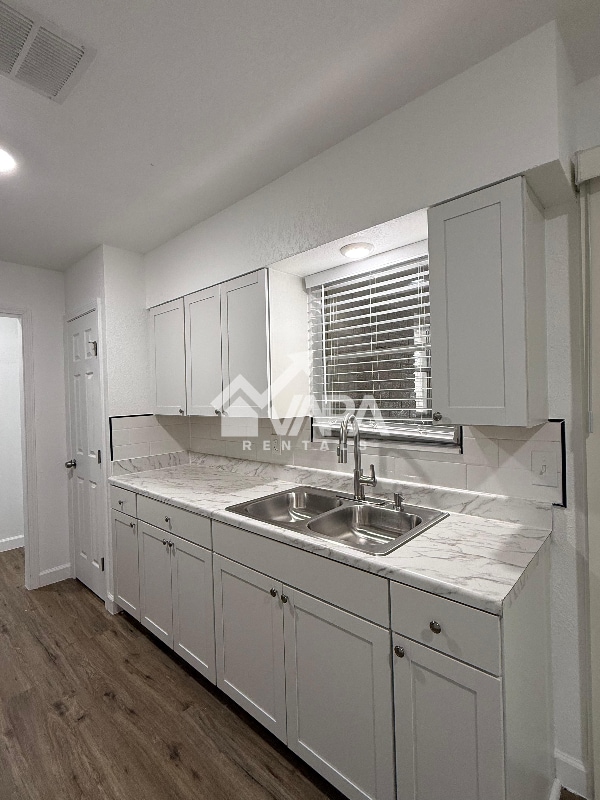 Photo - 4938 Bernadine Dr