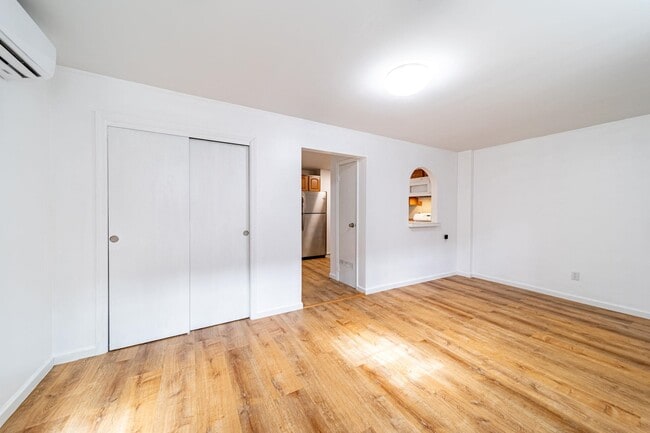 Photo - 236 Christopher Columbus Dr