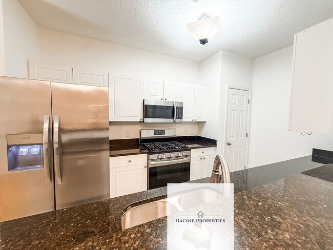 Photo - 203 McKenna Cir