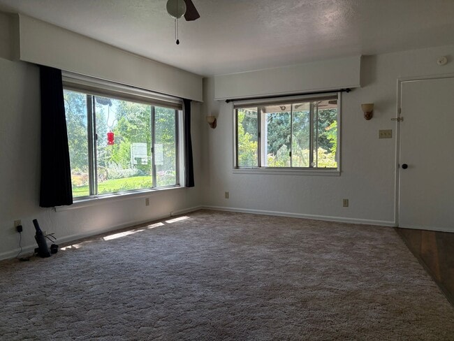 Photo - 5703 Chapel Dr