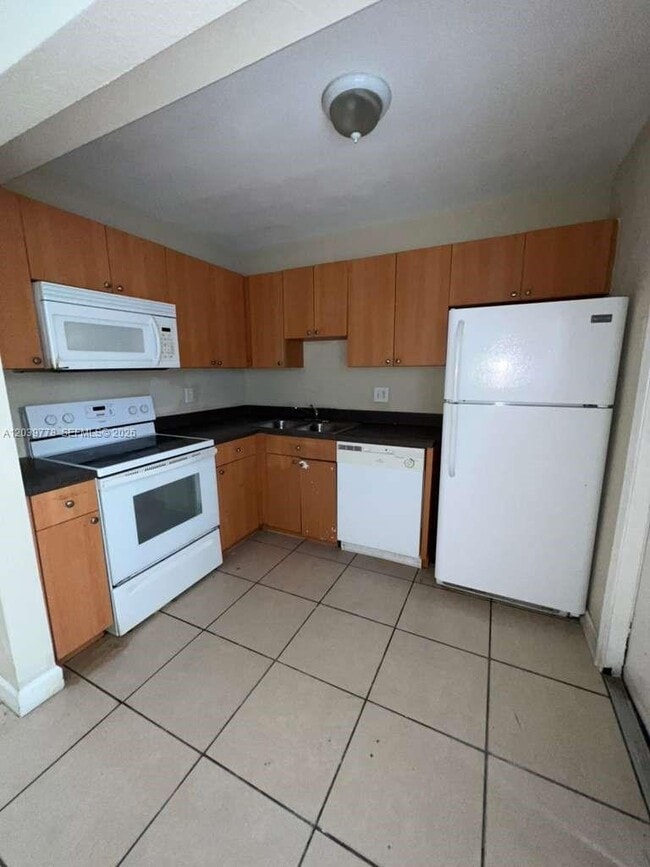 Photo - 4625 NW 9th Dr