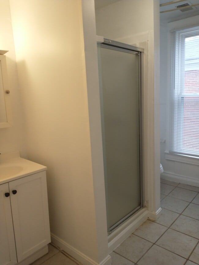 Bathroom - 437 Breck Ave Unit C