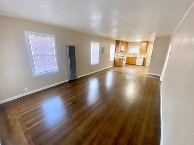 Photo - Beautifully Updated 2 Bed 1 Bath unit in R...