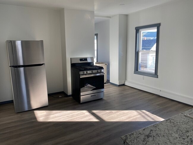 Photo - 24 Church St Unit 2