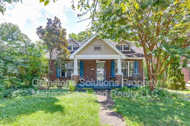 Building Photo - 2537 Blair Blvd Rental