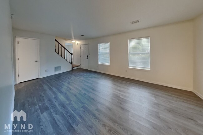 Photo - 5561 Northcut Dr