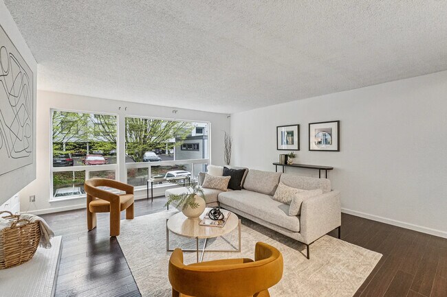Photo - 2500 W Manor Pl Unit 217