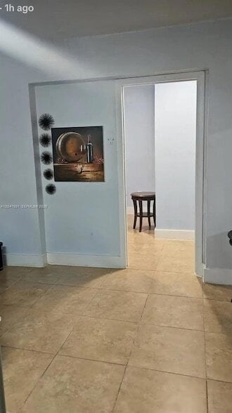 Photo - 965 NE 146th St Unit Side Room