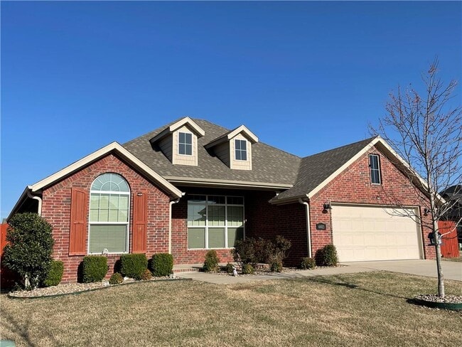 Building Photo - 4405 SW Eggersway Pl