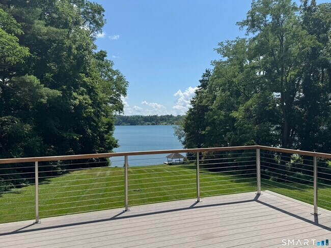 104 Millerton Rd