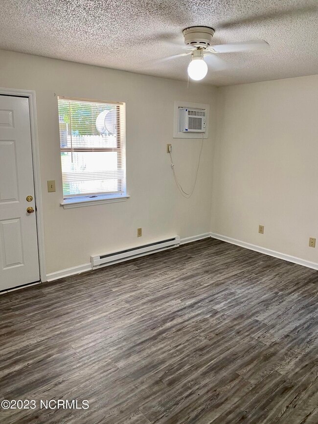 Photo - 709 Patton Cir