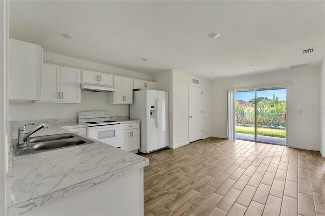 808 Abbeville Ct