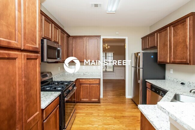 5 Bedroom Pet-Friendly Home in Atlanta, GA with Main Street Renewal