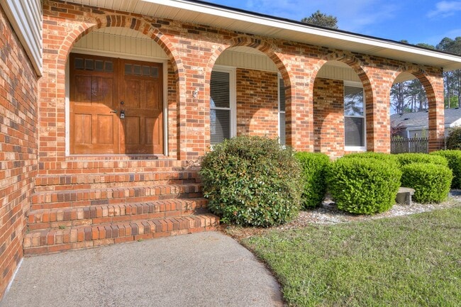 Photo - Great Location 4 Bedroom