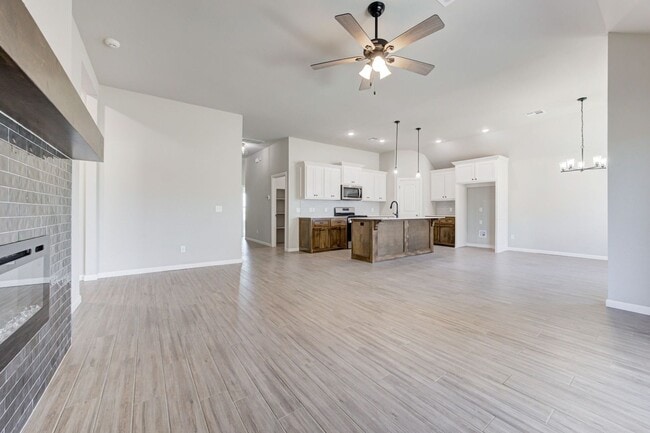 Photo - 1167 Atlantic Ave