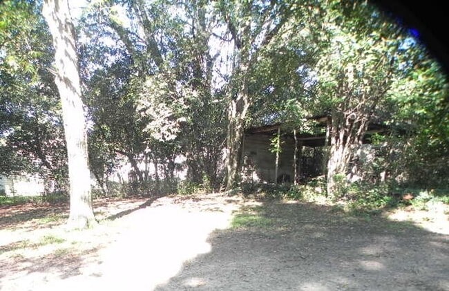 Photo - Near Downtown Piedmont Hospital