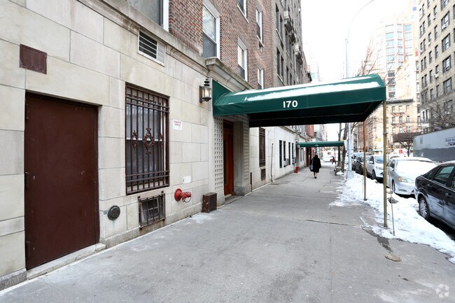 Photo - 170 W 76th St