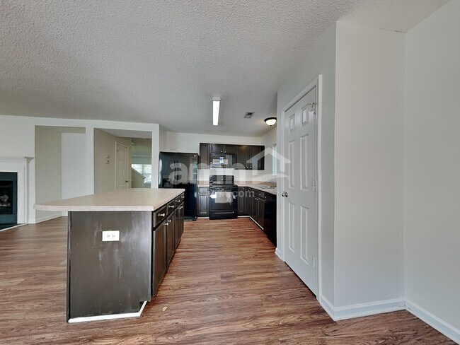 Photo - 124 Trayesan Dr