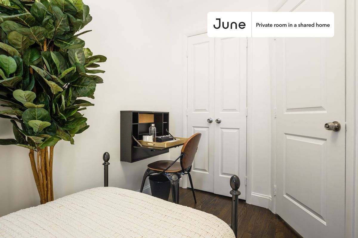 Private bedroom in 3 bed/1 bath Home - Private bedroom in 3 bed/1 bath Home