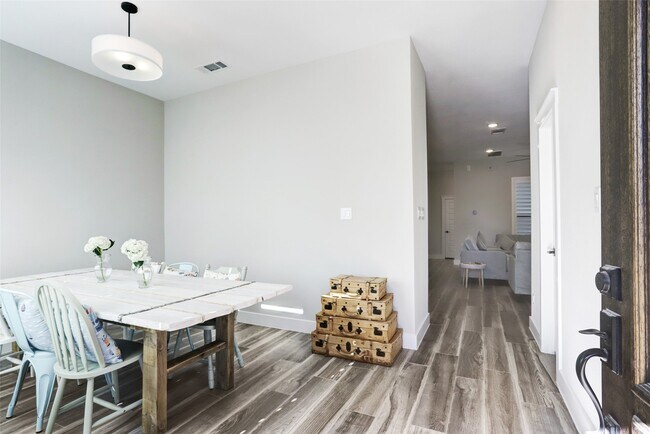 18526 Vivacious Ln