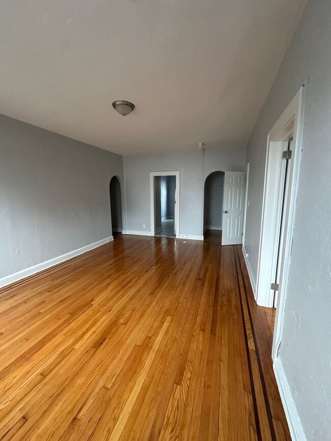 Photo - Palisades Towers