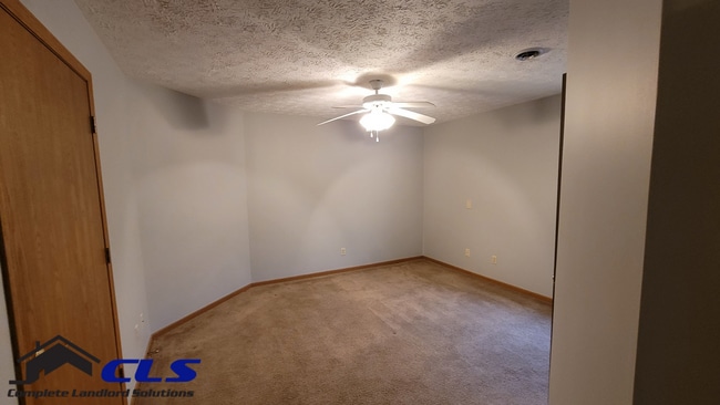 Photo - 554 College Ave Unidad 554 College Avenue