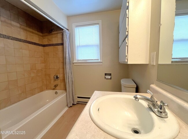 Photo - 1539 G St Unit C