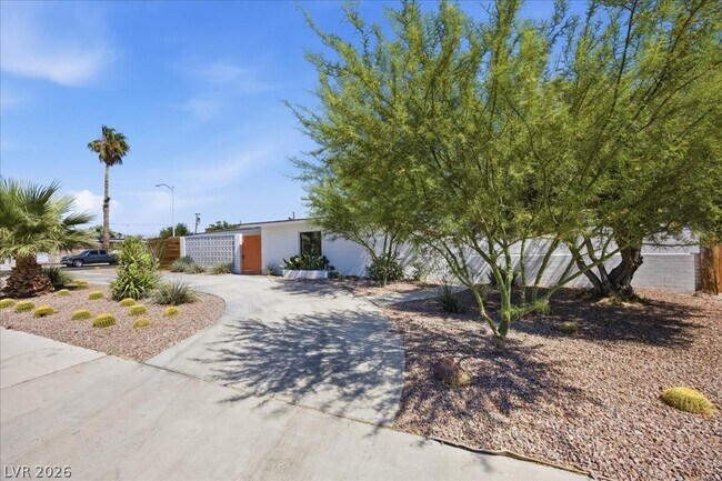 Photo - 701 Canosa Ave