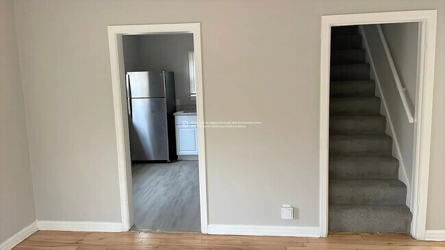 Photo - 5951 N 64th St