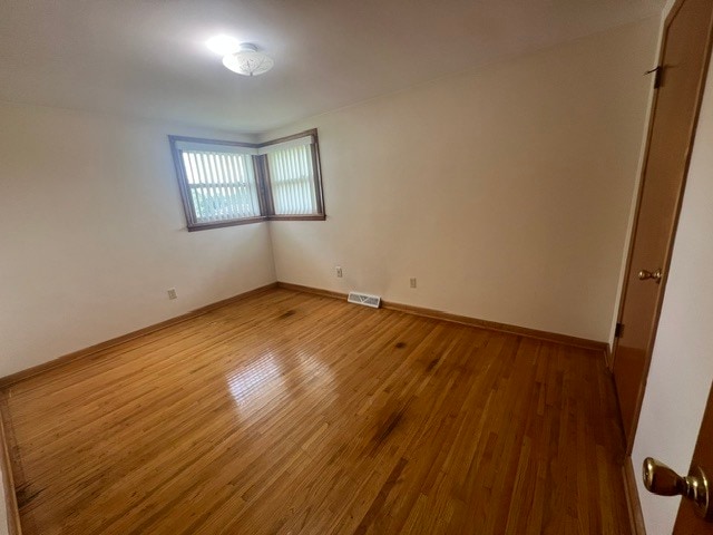 Photo - 493 Logan Rd