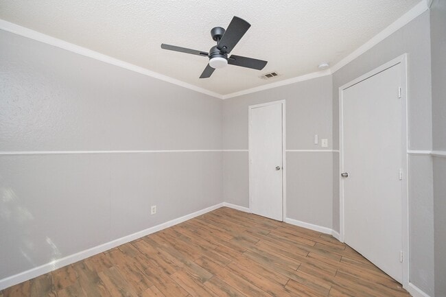 Building Photo - 506 N 3rd St Unit 2