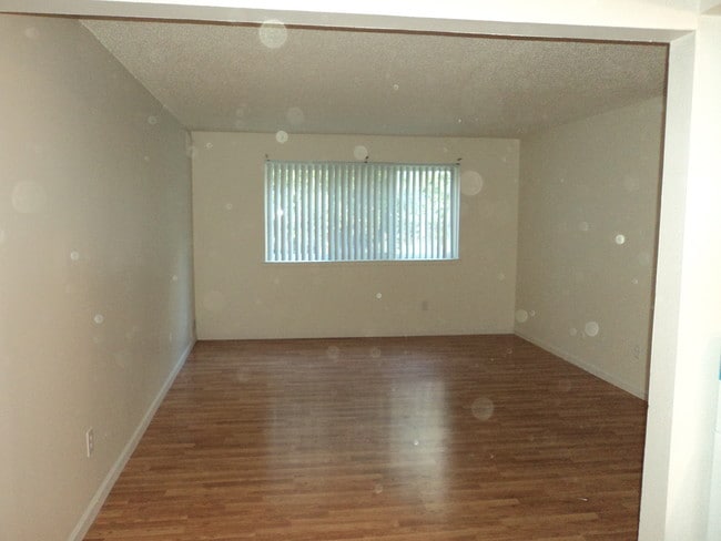 Photo - West Park Manor Apartments