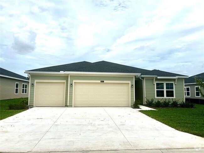 Building Photo - 4611 SW 83rd Lp Rental