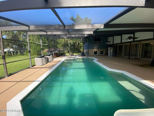 Photo - 1 Arrowhead Dr