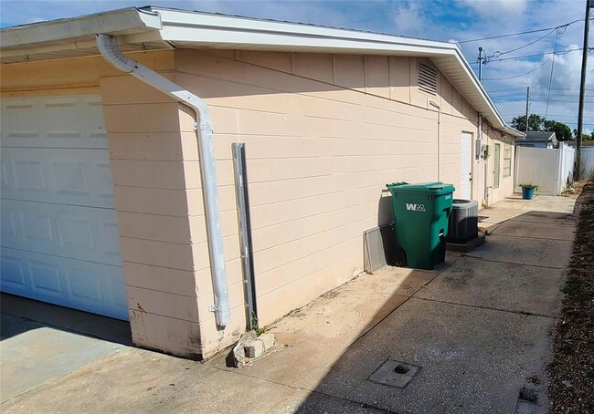 Photo - 5200 Chet Dr