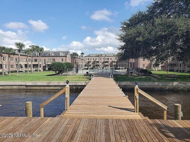 Photo - 842 Cedar St Unit 842