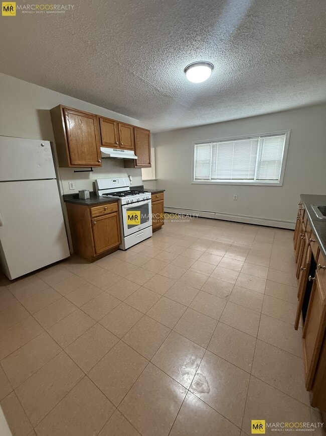 Building Photo - 290 Prospect St Unit 1