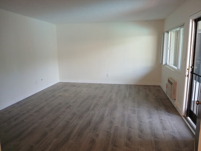 Photo - 917 E Madison Ave Unit 917 E Madison Ave