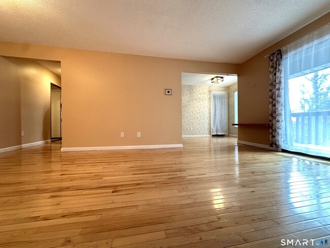 Photo - 31 Woodsedge Dr Unit APT 1C