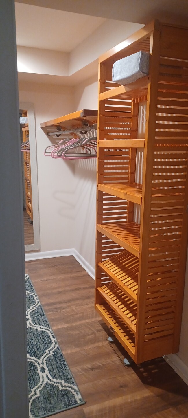 Photo - 402 13th ST NE