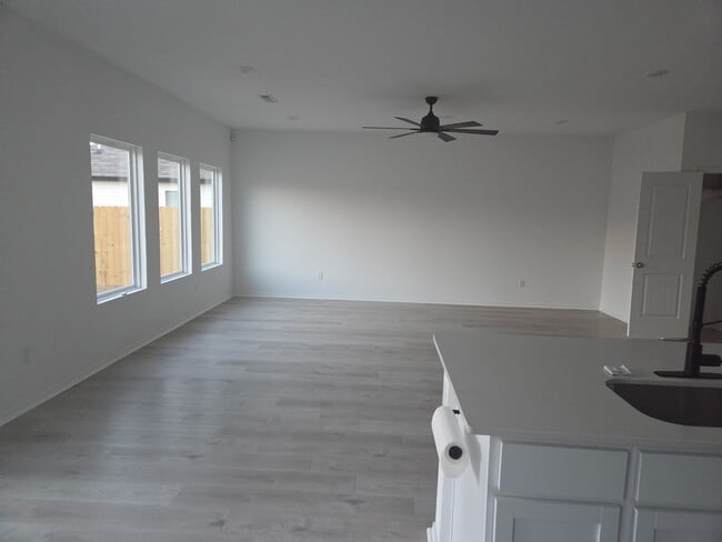 Photo - 8300 Fitzgerald Ln