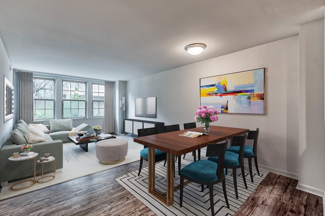 Photo - Thames Point