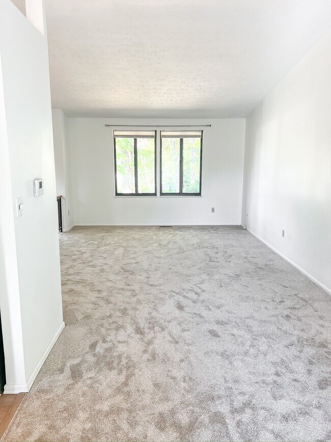 Photo - 136 Old Gate Rd