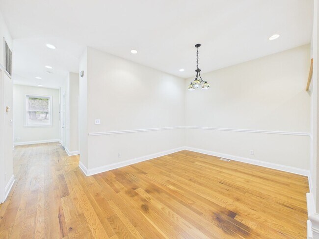 609 Idlewood Ave